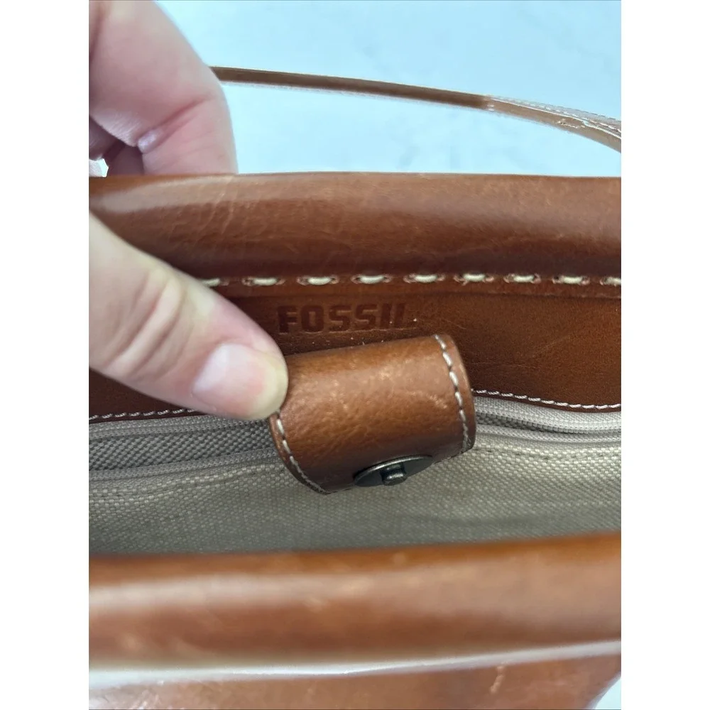 FOSSIL Vintage Luggage Brown Leather Shoulder Bag Purse Clutch Hobo Bucket Boho